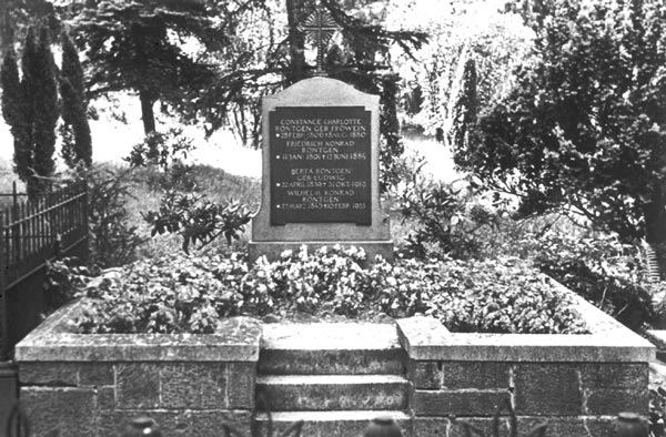 rab der Familie Röntgen auf dem Alten Friedhof in Gießen.