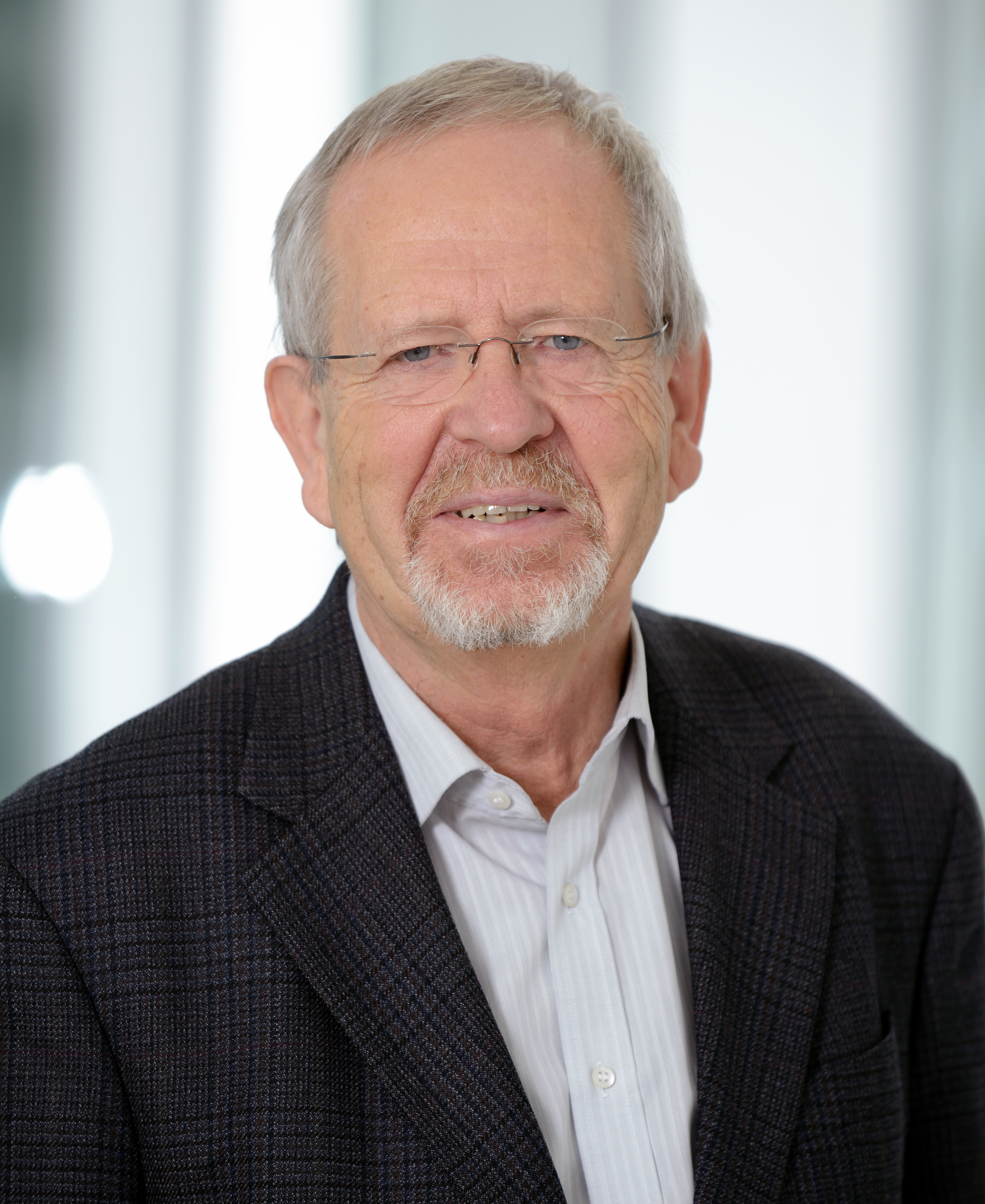 Wolfgang Schlegel Portraitfoto von Herrn Wolfgang Schlegel.