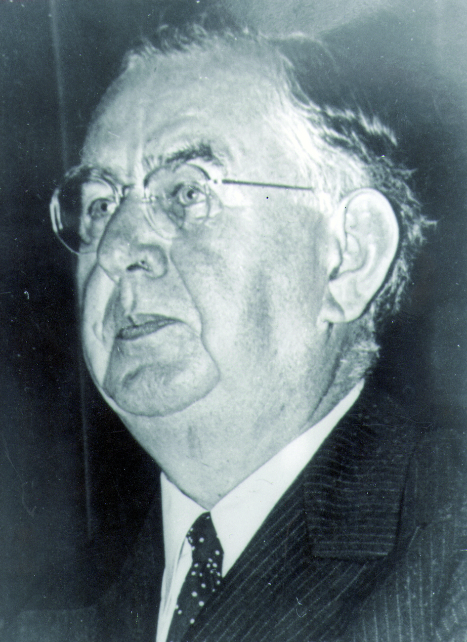 1951, Glasser, Otto Portraitfoto von Herrn Otto Glasser.