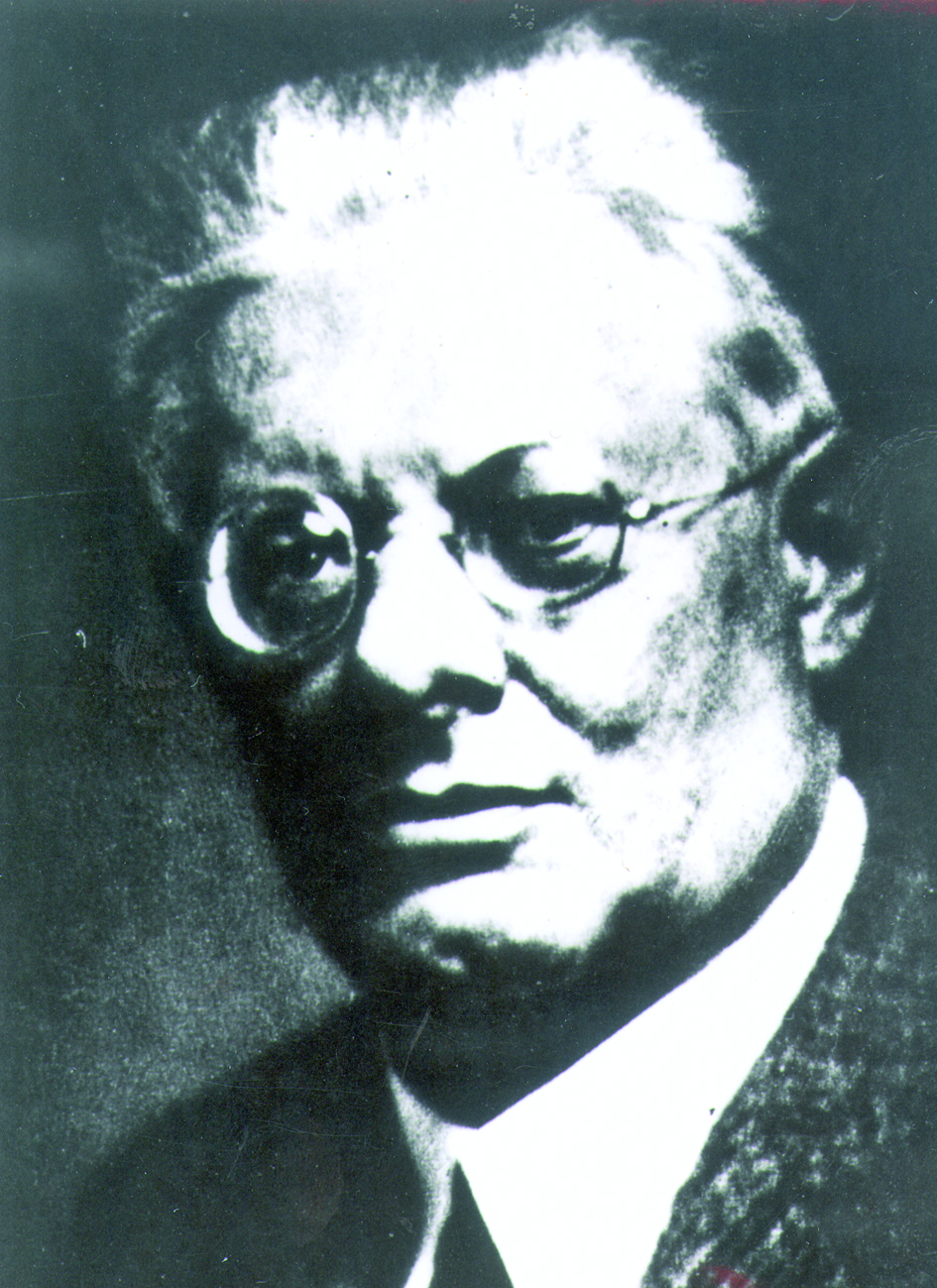 1951, Janus, Friedrich Portraitfoto von Herrn Janus Friedrich.