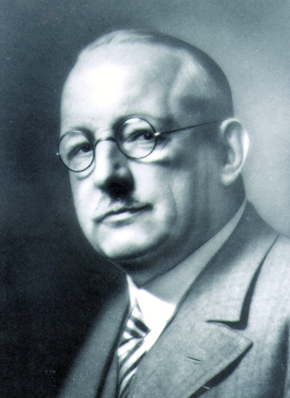 1953, Haenisch, Fedor Portraitfoto von Herrn Fedor Haenisch.